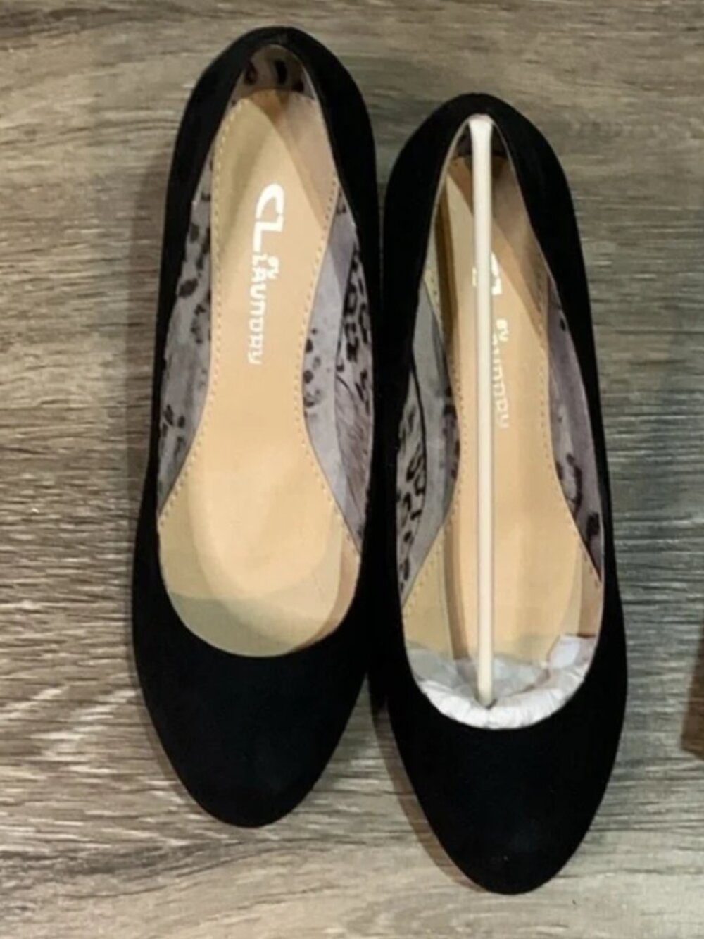 CL by Laundry Nanette black suede heels size 8